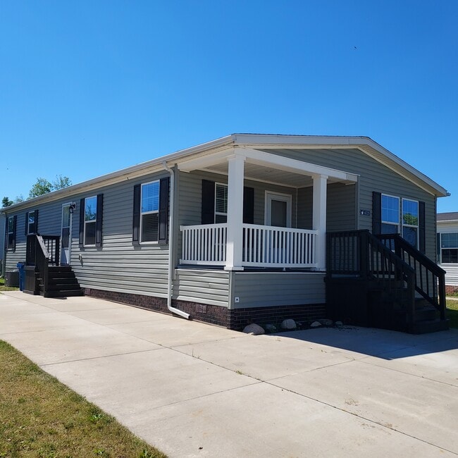 Building Photo - 6225 Imperial Dr