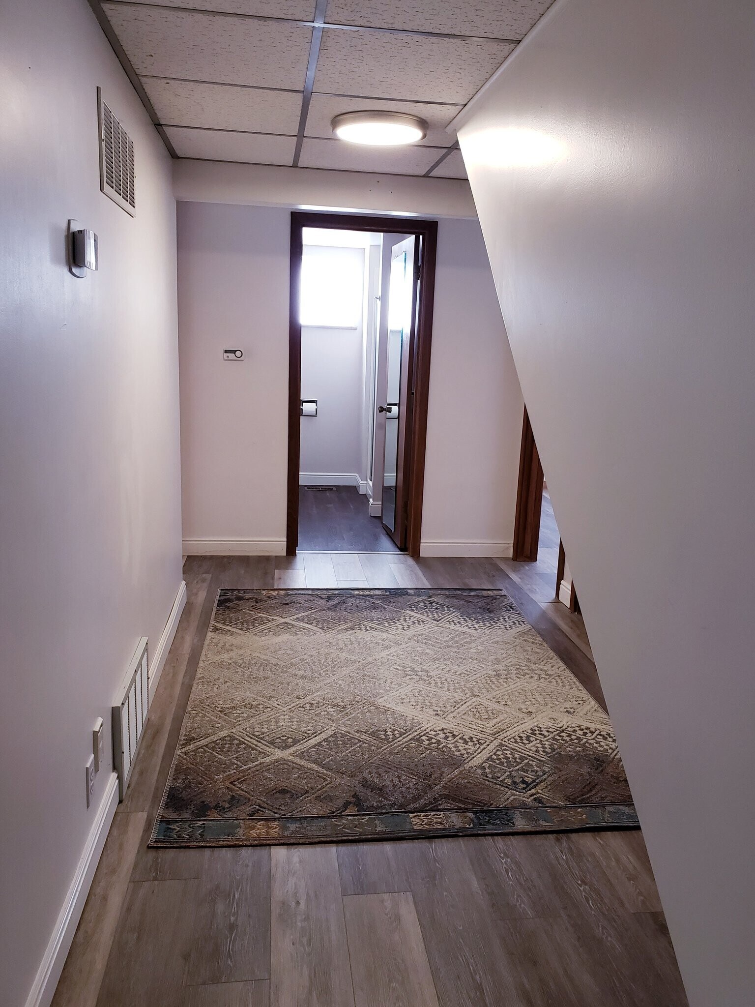Building Photo - 3585 S 1200 E