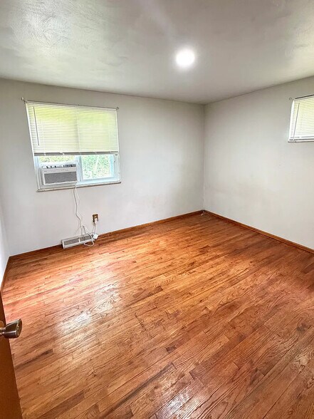Building Photo - 6583 Sentry Ave