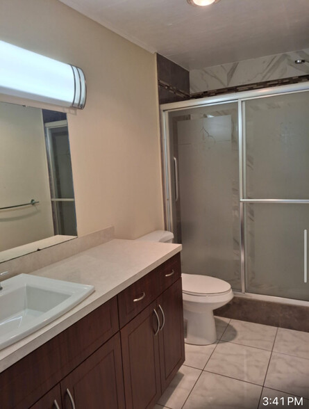 Masterbath - 1600 Tallwood Ave
