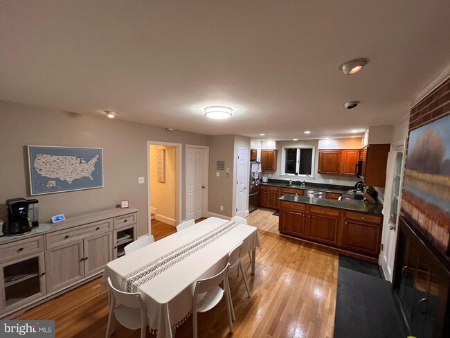 Building Photo - 1317 19th Rd S