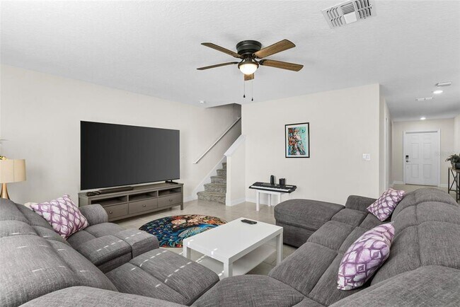 Building Photo - 740 Simone Ct