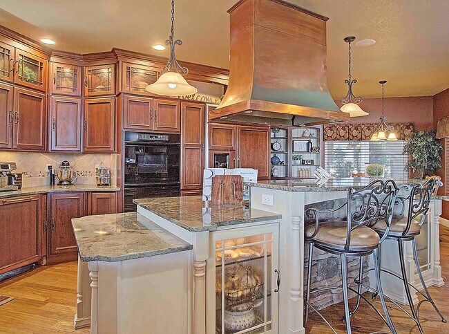 Building Photo - 7975 Ruststone Ct