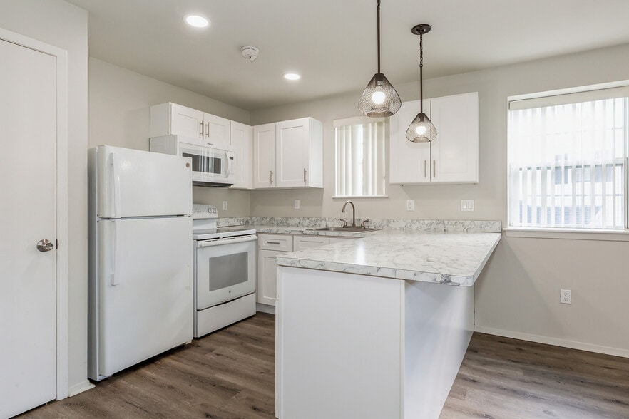 Building Photo - Zen Long Island at Bay Shore 55+ Community