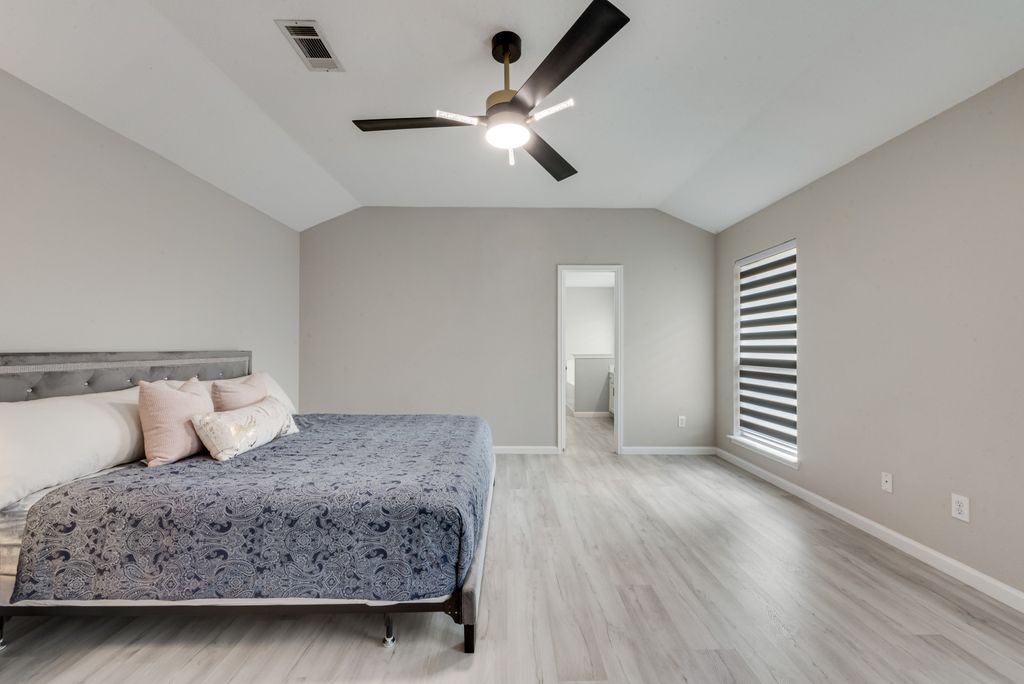 Building Photo - 506 Pecos Path Dr