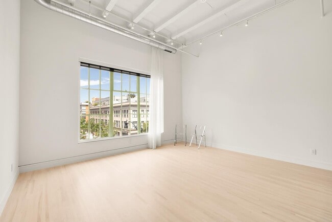 Building Photo - 1515 14th St NW