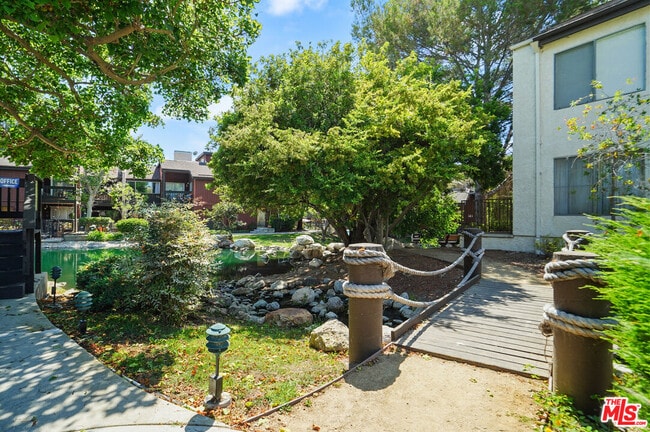 Building Photo - 9103 Summertime Ln