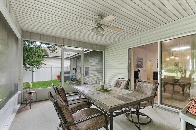 Building Photo - 237 N Hidden Tree Dr