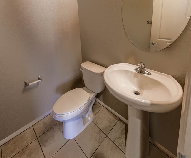 Building Photo - Beautiful 3 Bedroom Home, In Gated Community, Convenient To Nellis AFB