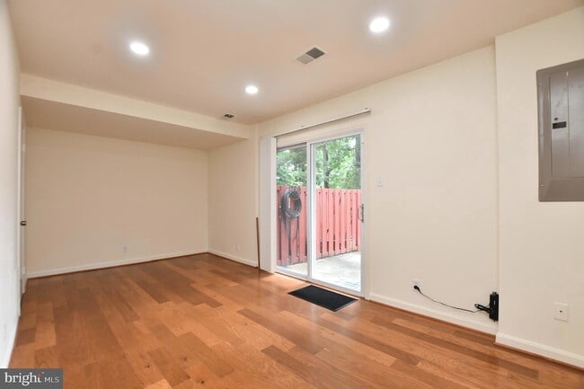 Building Photo - 7733 Trevino Ln