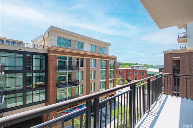 Terrace View (Living Room) - 140 W Franklin St