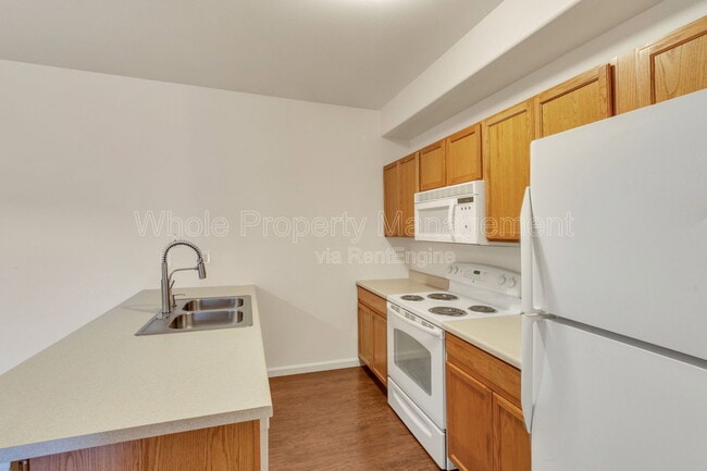 Building Photo - 5340 Raritan St