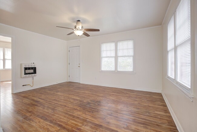 Building Photo - 401 S Berry Rd