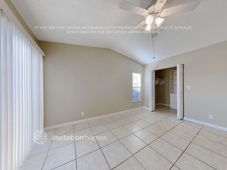 Building Photo - 8103 SW 157th Pl