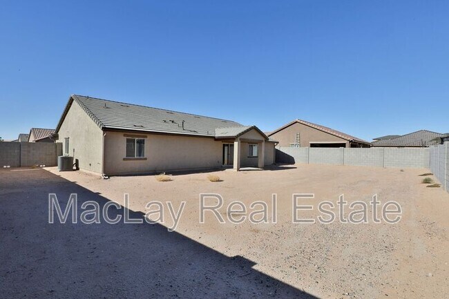 Building Photo - 3830 N Tulsa Ln