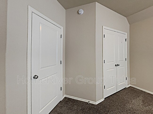 Building Photo - 3710 N Ironwood Pl