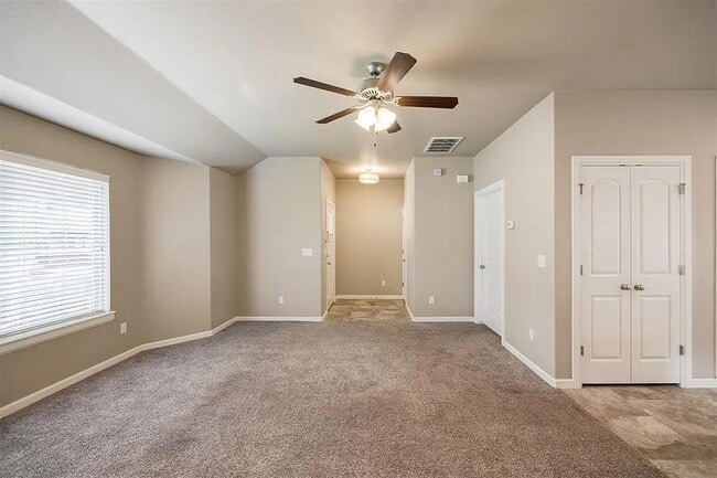 Building Photo - 5600 Campbell Creek Dr