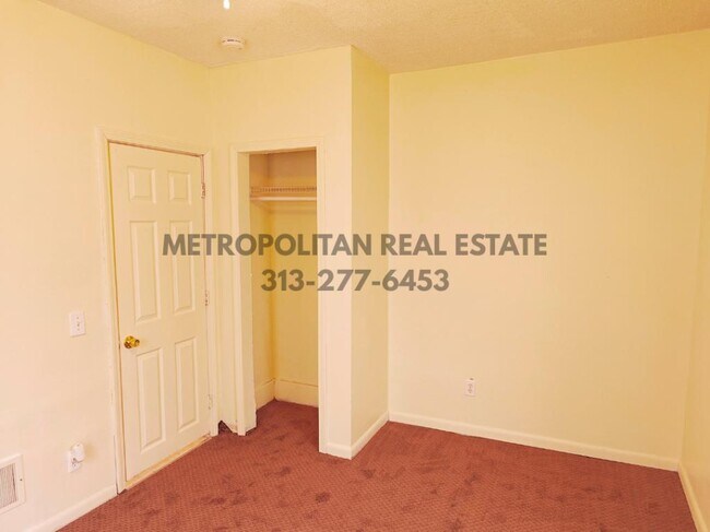 Building Photo - 35130 June Dr