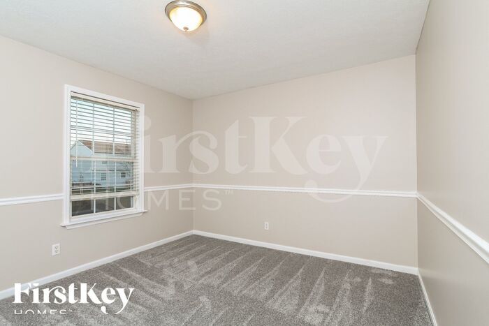 Building Photo - 410 Meadow Springs Dr