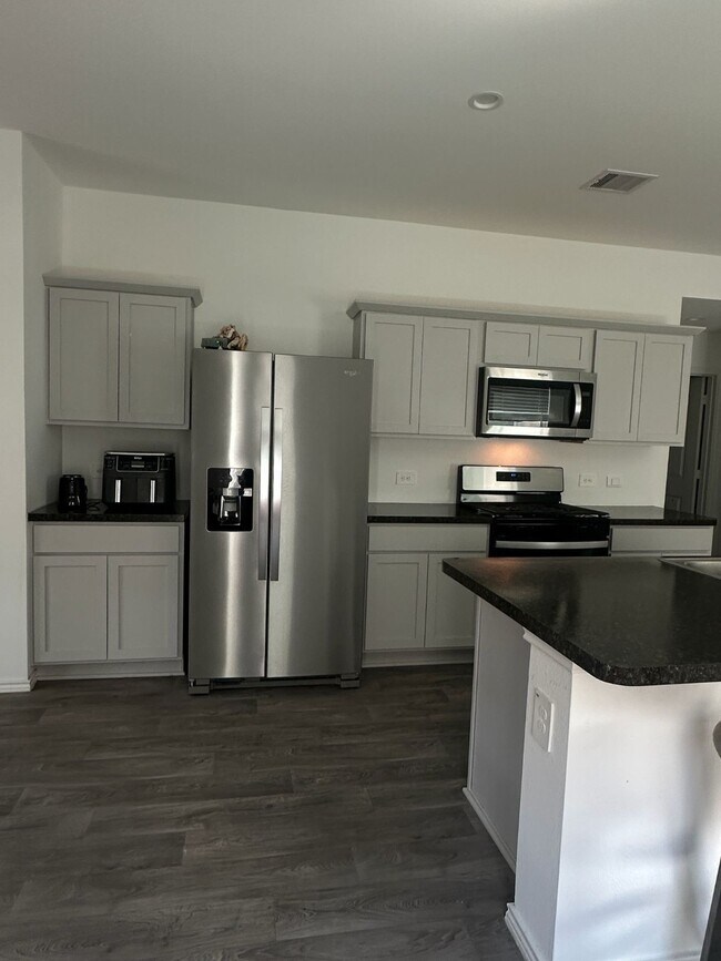 Building Photo - 24319 Springfield Valley Dr