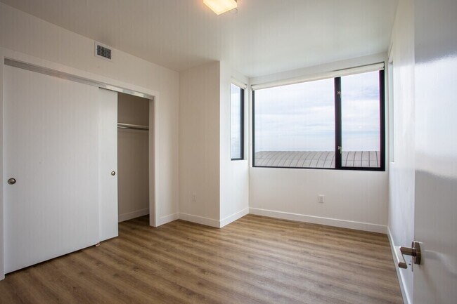 Building Photo - 601 Tennessee St