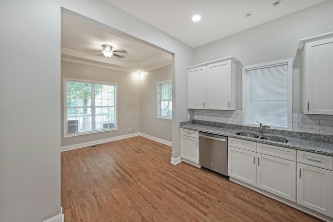 Building Photo - 1075 McDaniel St SW