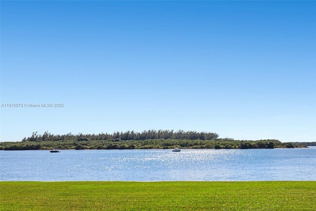 Building Photo - 4924 Fisher Island Dr