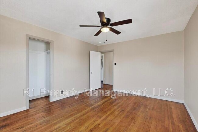 Building Photo - 165 Hilton Ave NW