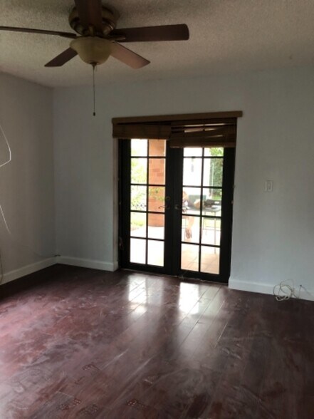 Building Photo - 1715 SW 67th Ct