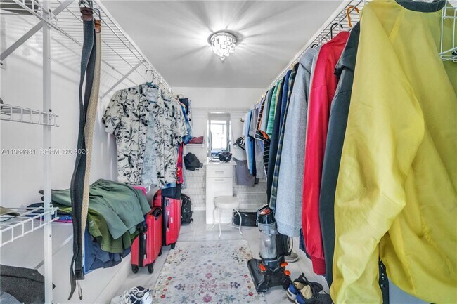 Building Photo - 2501 S Ocean Dr