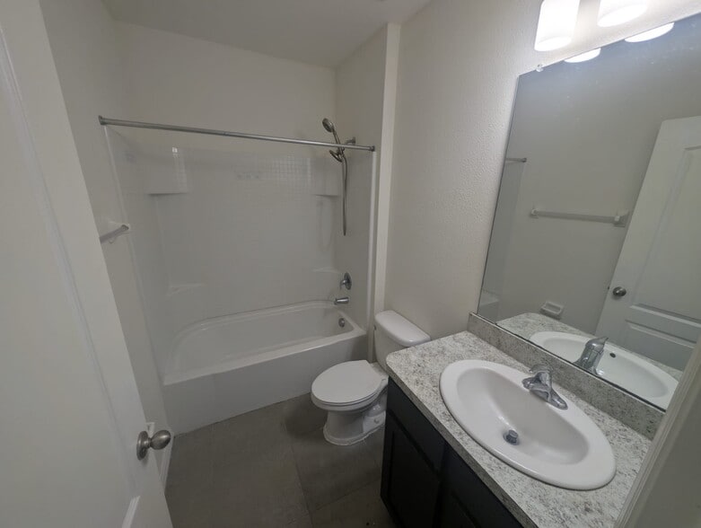 Building Photo - 9710 Hound Chase Dr