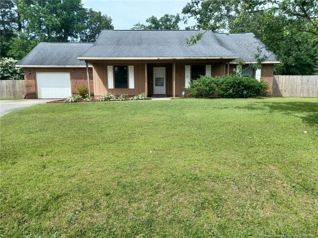 Primary Photo - 513 Woodberry Cir