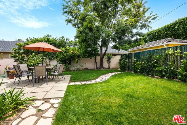 Building Photo - 4439 Arcola Ave