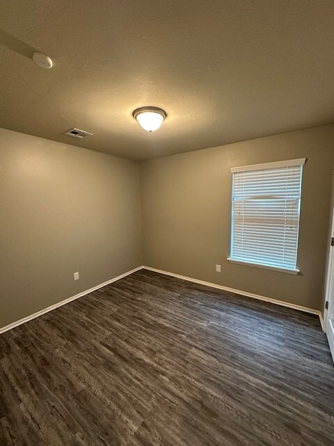 Building Photo - 12409 Edison Dr