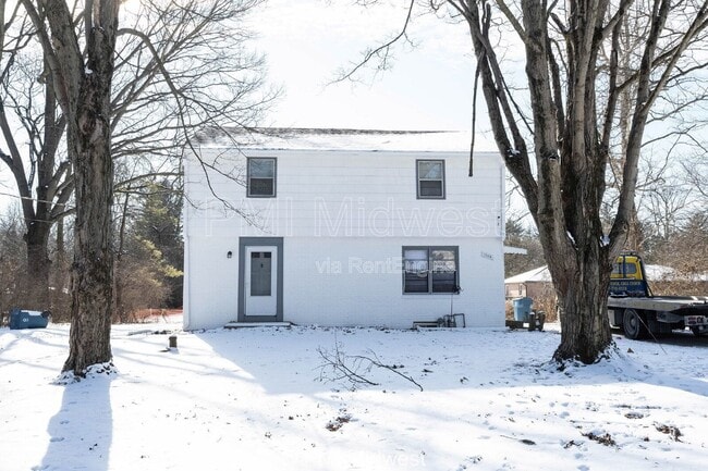 Building Photo - 1859 W 60th St