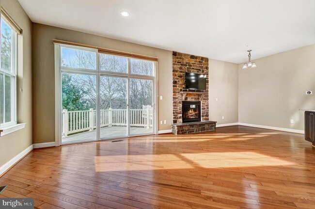 Building Photo - 9851 Garden Ranges