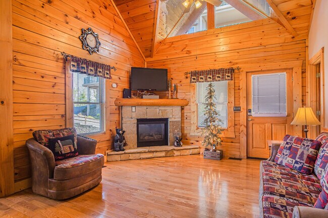 Building Photo - 415 Big Bear Wy