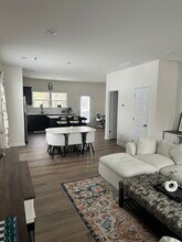 Building Photo - Parkside Townes