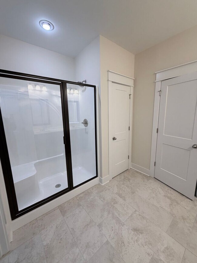 Building Photo - 536 Bristleleaf Path