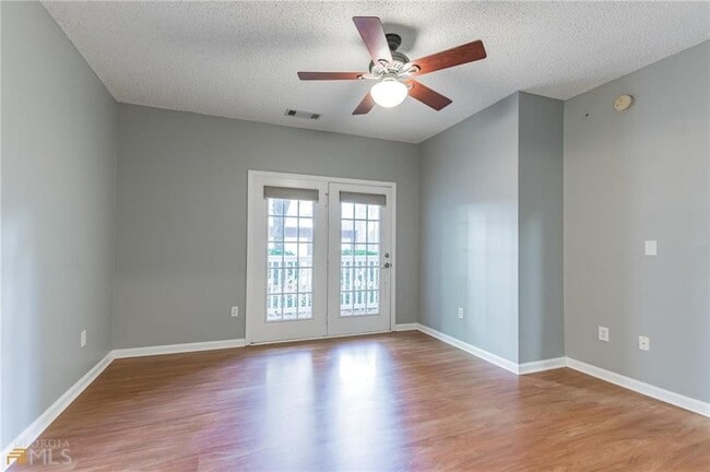Building Photo - 711 Spring Heights Ln