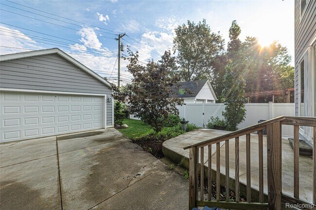 Building Photo - 16276 Kirkshire Ave