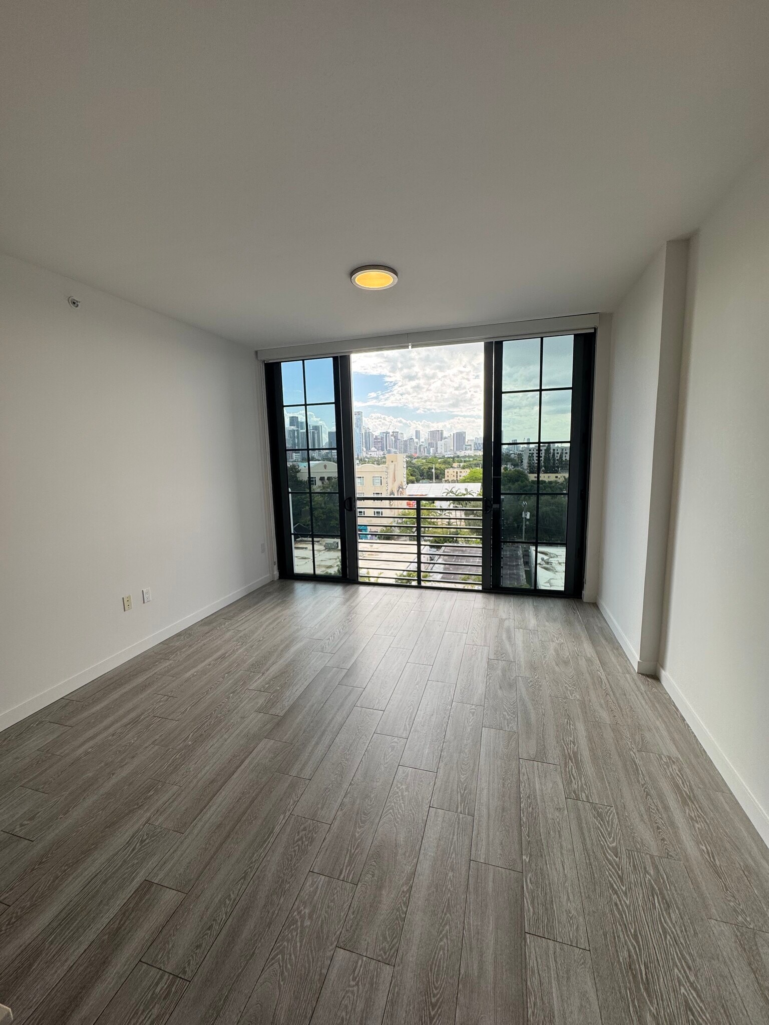 Building Photo - 111 NW 27th St