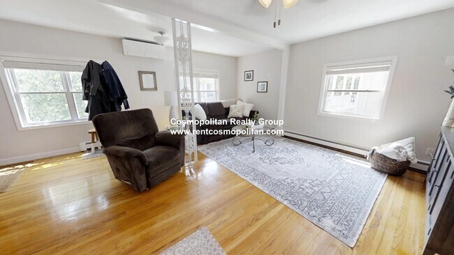 Building Photo - 111 1st St