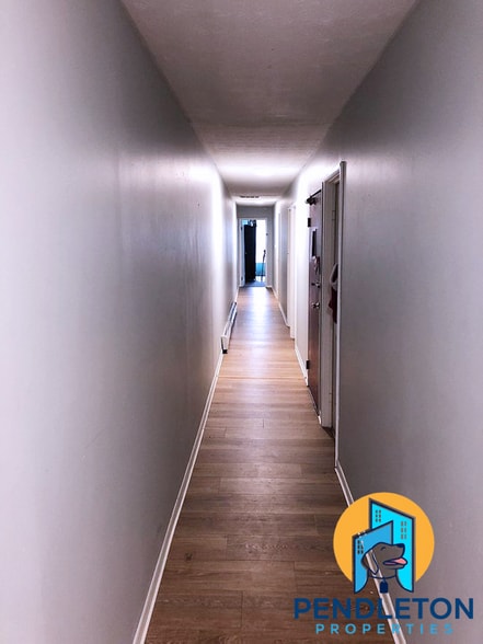 Building Photo - 525 E 13th St