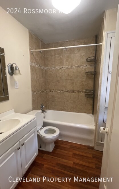 Building Photo - Cleveland Hts Colonial