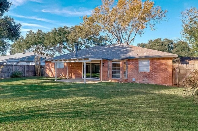 Building Photo - 22011 Castle Springs Dr