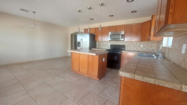 Building Photo - 3808 Tierra Allen Pl