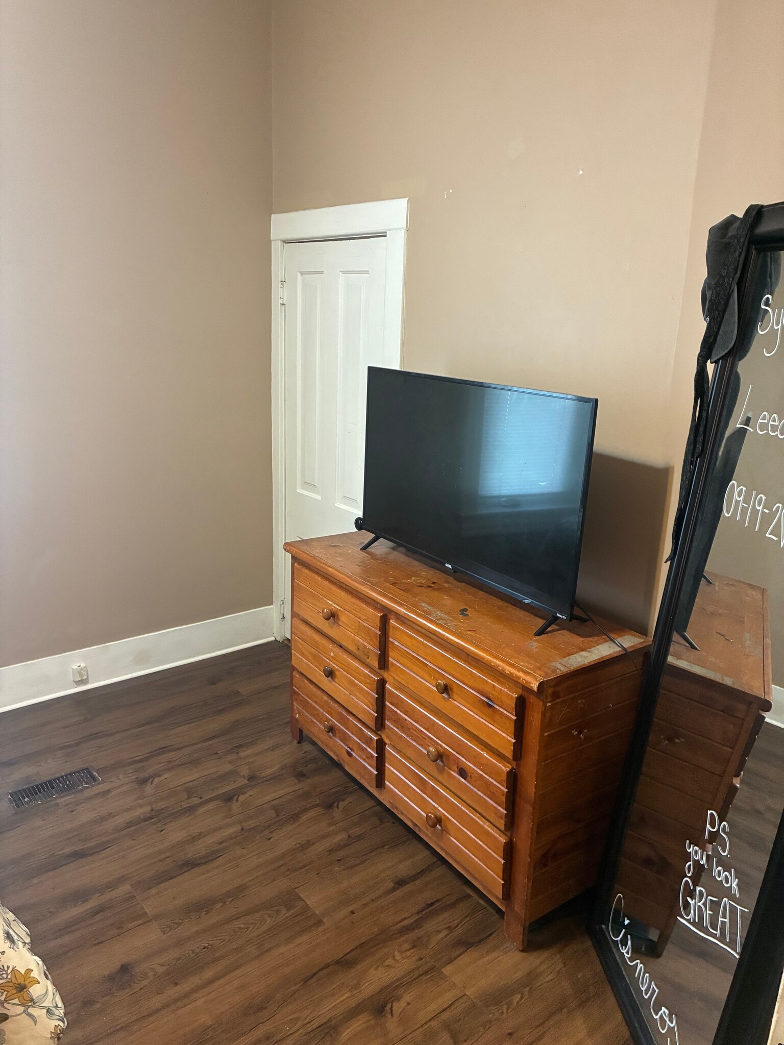 Building Photo - 712 N 2nd St