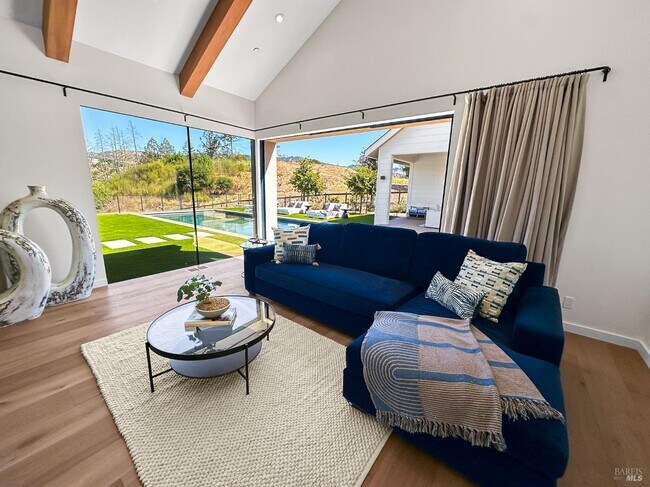 Building Photo - 987 Mark West Springs Rd