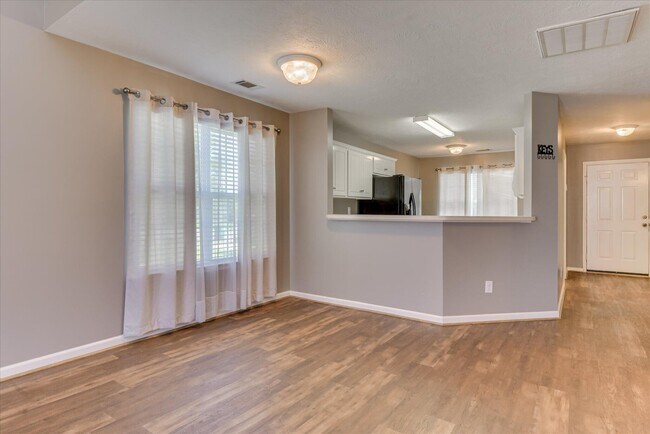 Building Photo - 131 Bevington Dr